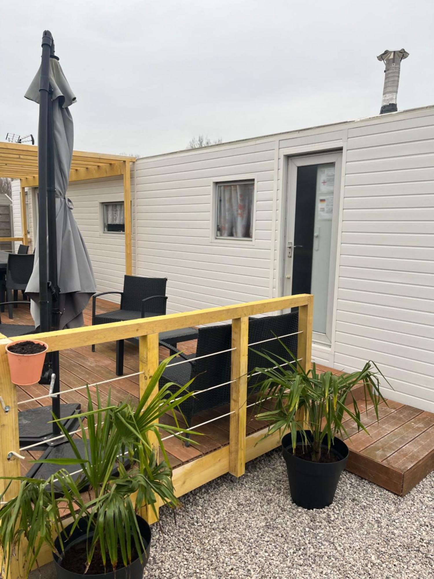 Hotel Le Familly Team Ardres Exterior foto